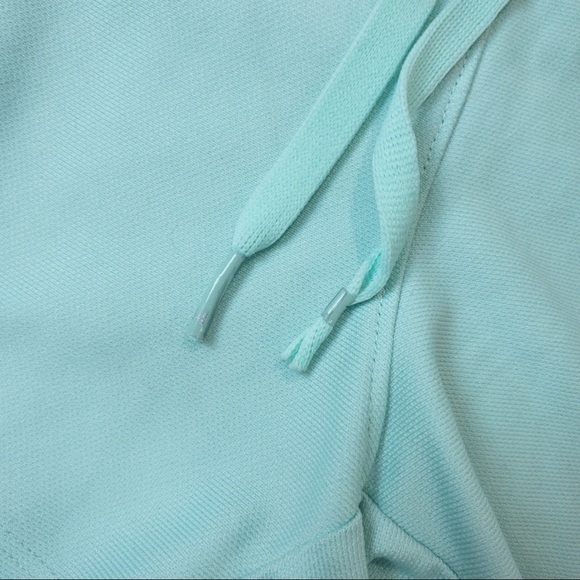 Under Armour Seaglass Loose Fit Heat Gear Athletic Shorts - Size Small - Picture 2 of 6